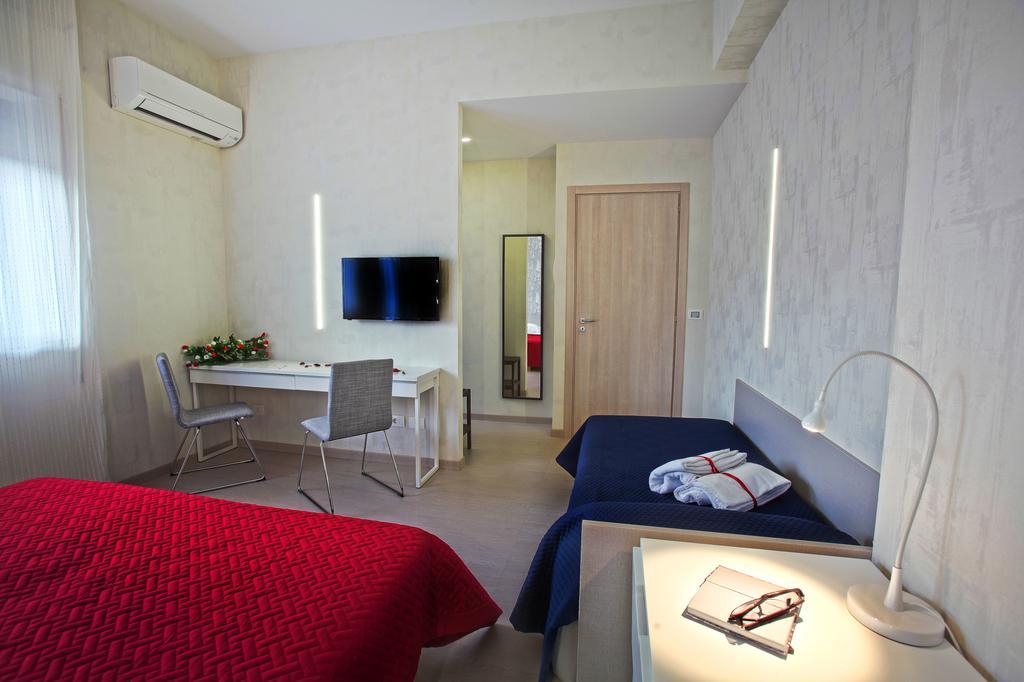 Hotel Kroma Ragusa Dış mekan fotoğraf