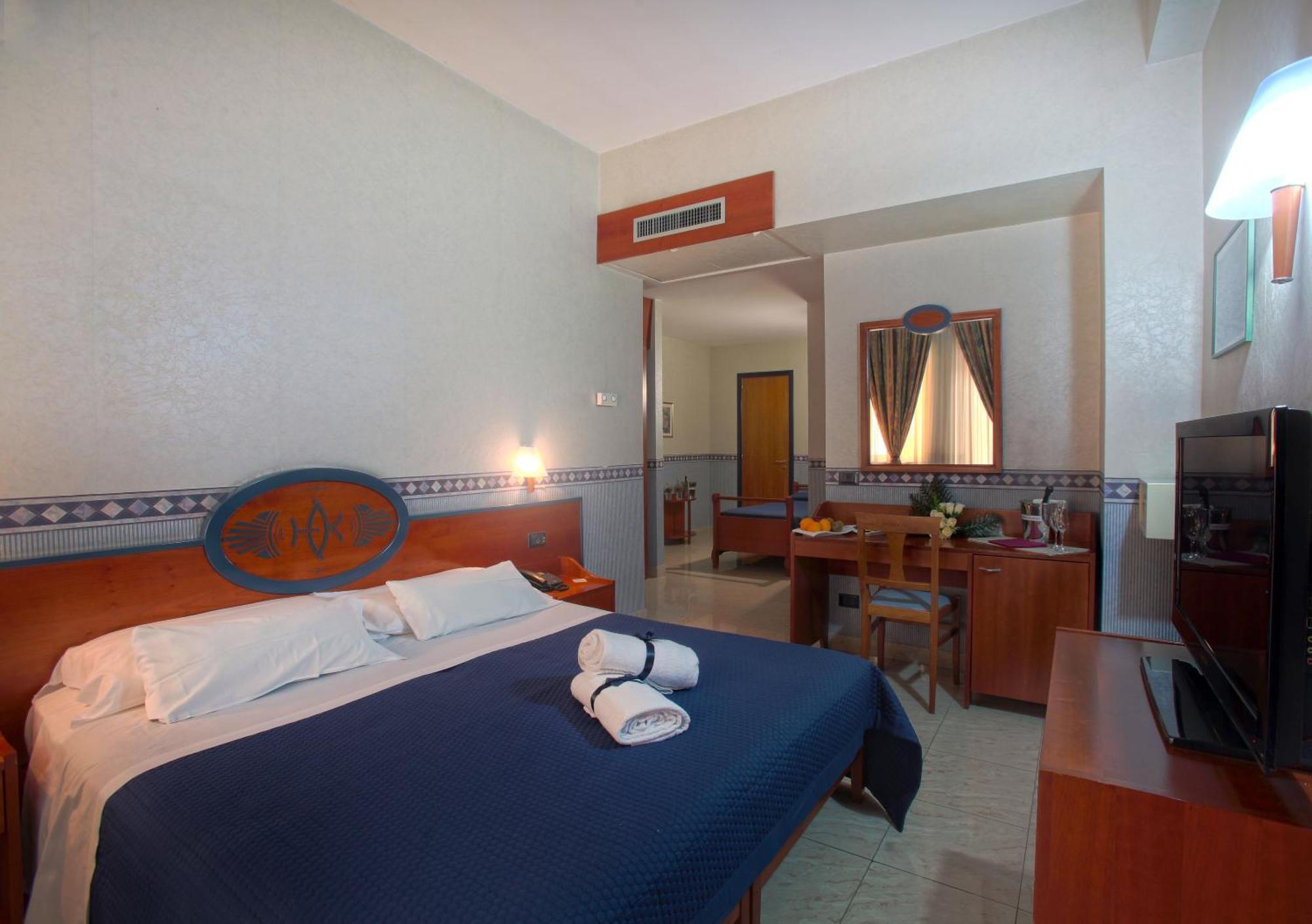 Hotel Kroma Ragusa Oda fotoğraf