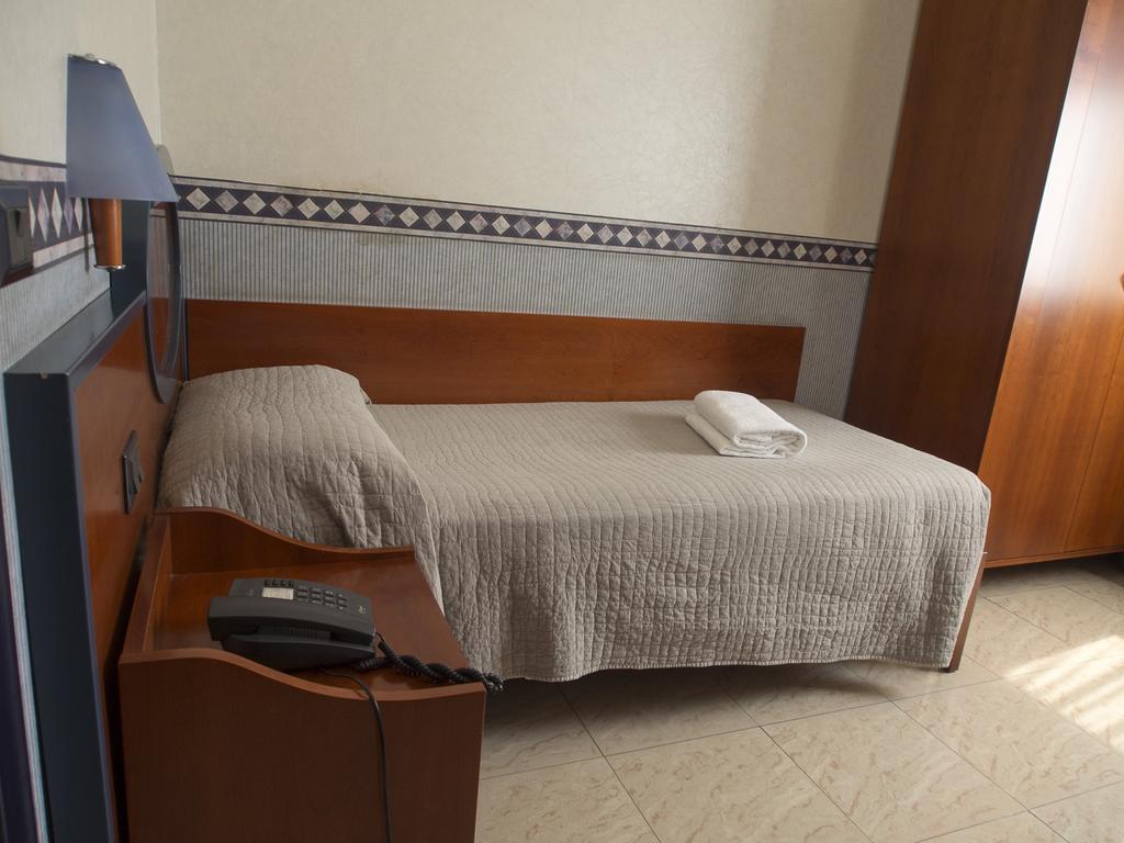 Hotel Kroma Ragusa Dış mekan fotoğraf
