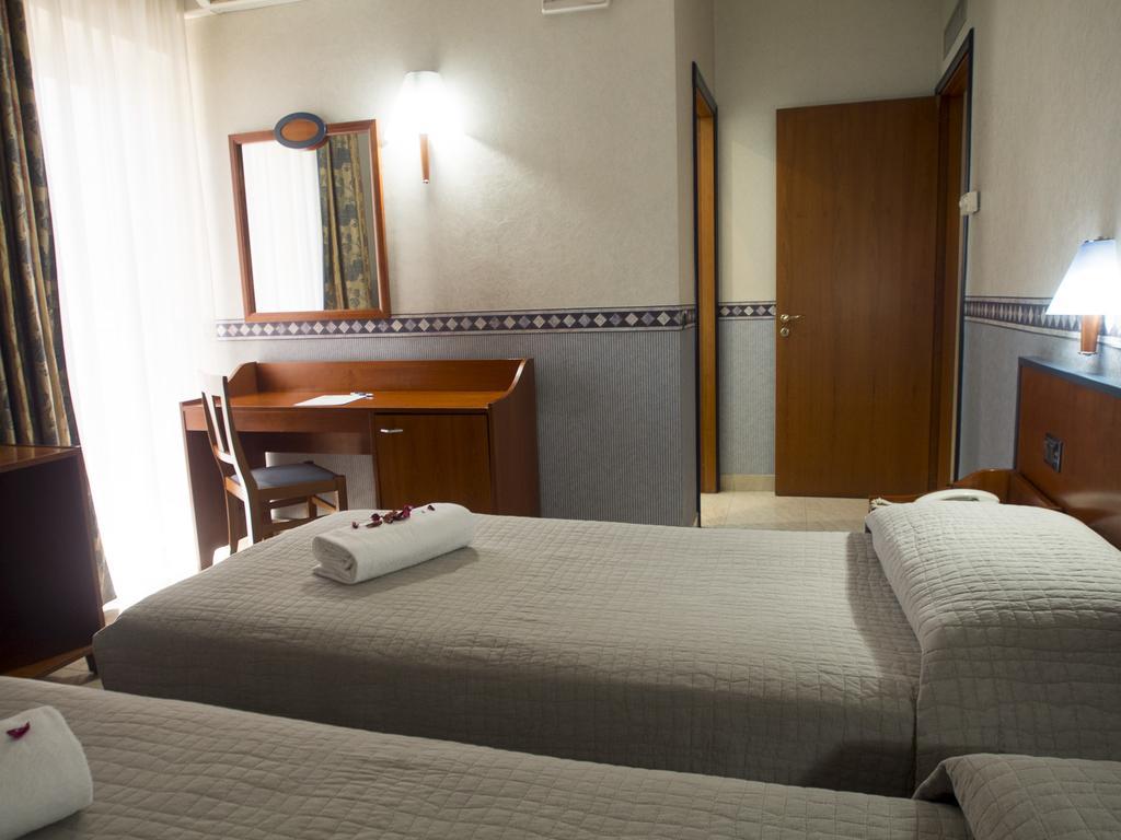Hotel Kroma Ragusa Dış mekan fotoğraf