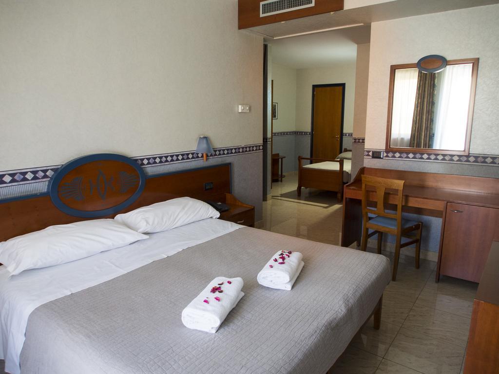 Hotel Kroma Ragusa Dış mekan fotoğraf