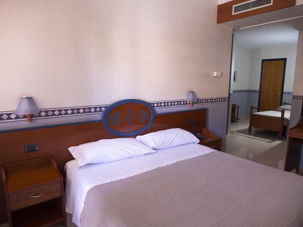 Hotel Kroma Ragusa Dış mekan fotoğraf